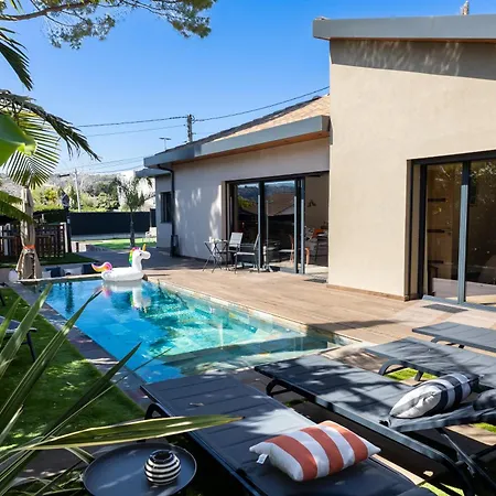 Piscine, Plages A Pied, 4 - Antibes